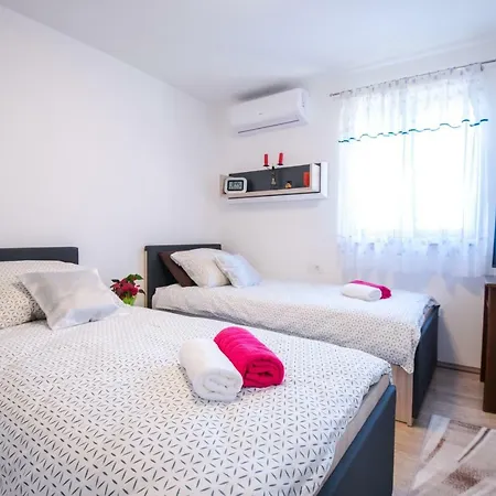 Sunrise Apartmán *