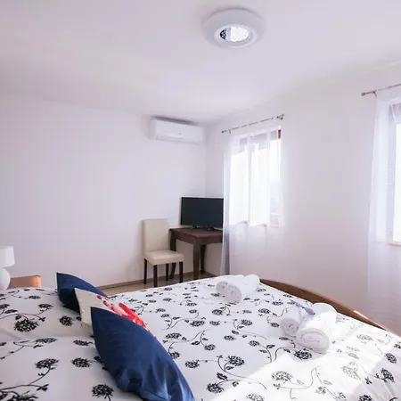 Apartment Sunrise *
